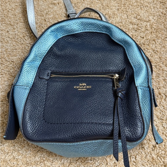 antigua crossbody wire travel bags AAA.com l Travelon l Anti-Theft Classic Small E/W Crossbody